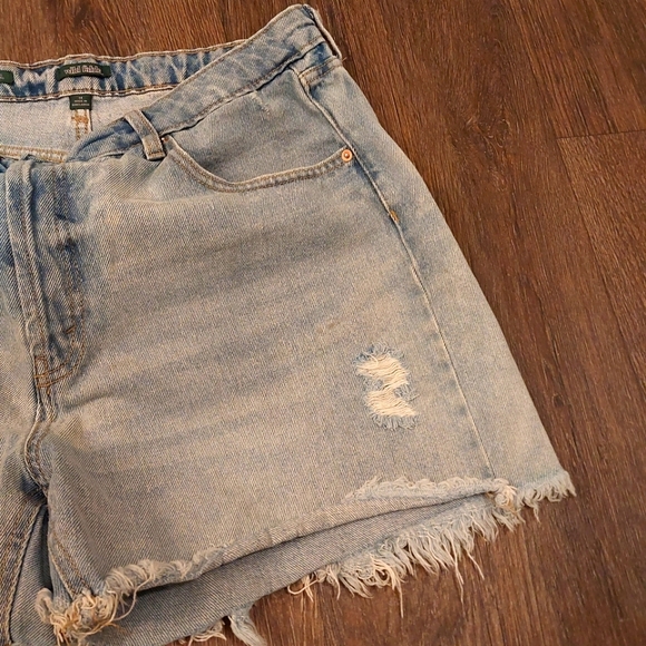 Wild Fable Women's Distressed Blue Jean Cutoff Shorts - Size 14, Super High Rise - Picture 4 of 6